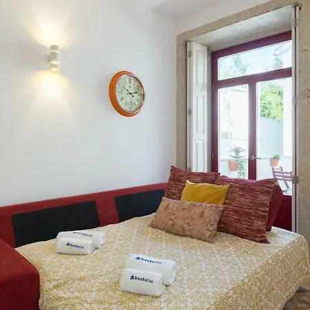 Apartment Spacious Bright Flat With Terrace By Host Wise