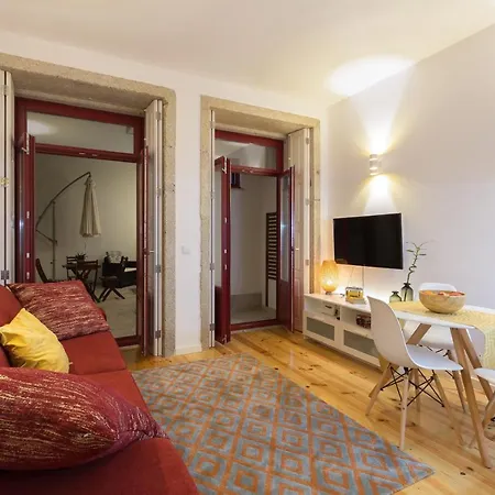Spacious Bright Flat With Terrace By Host Wise
